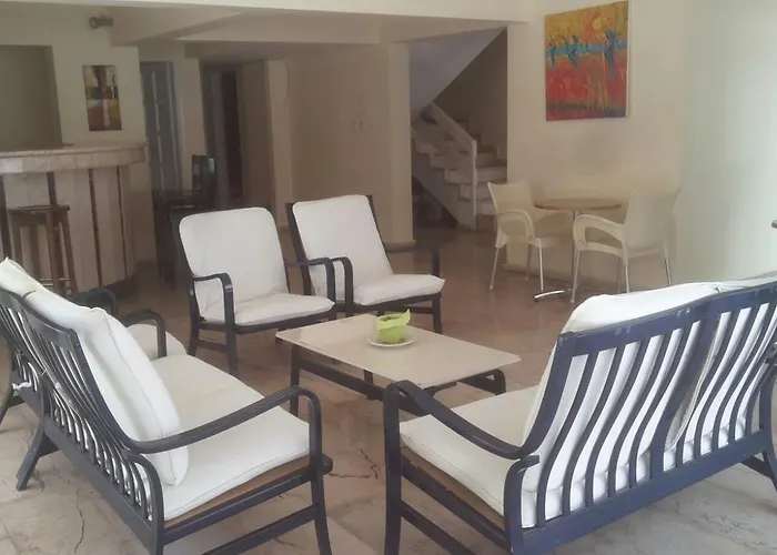 Aparthotel Lale Apart